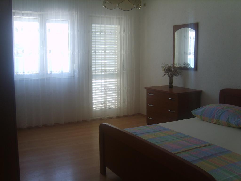 Apartments Iva Alla Trogir Habitación foto